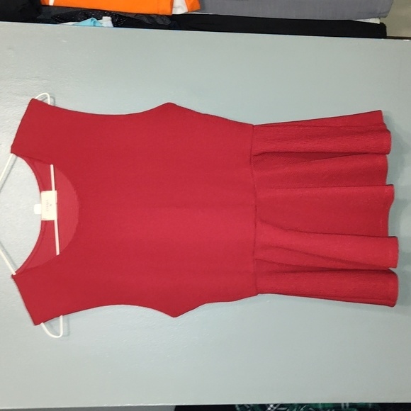 Anthropologies everly red sleeveless shirt  size medium - Picture 1 of 7